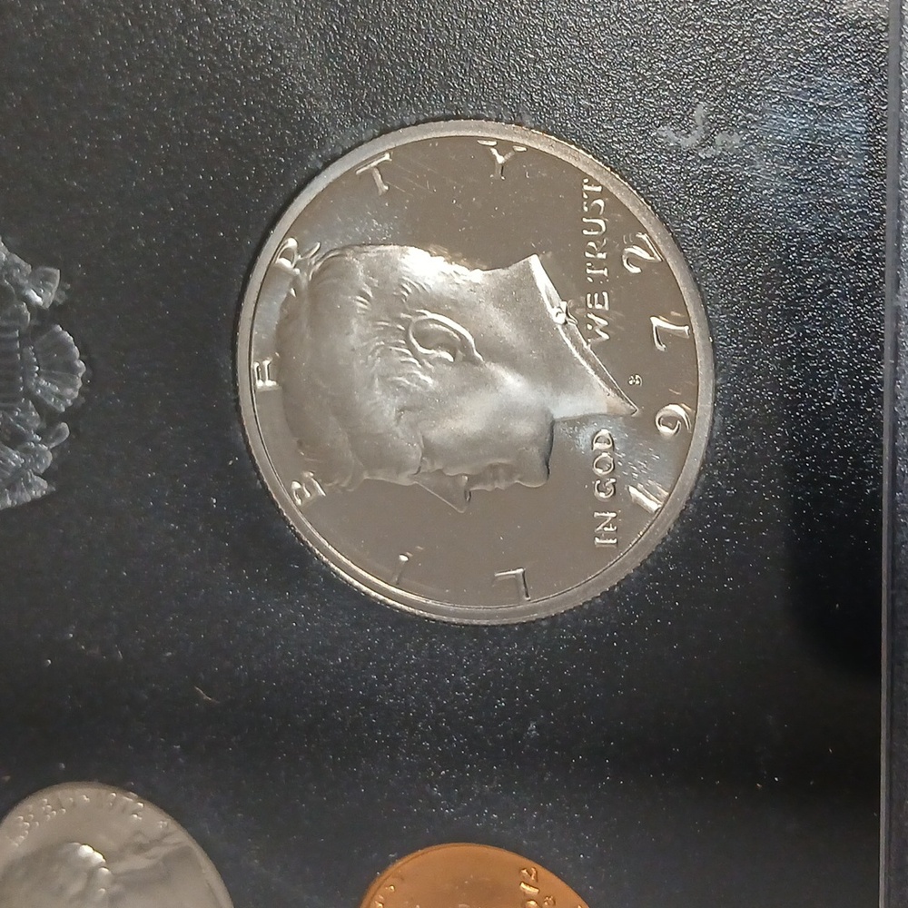 1971 & 1972 United States Proof Sets - Picture 8 of 10